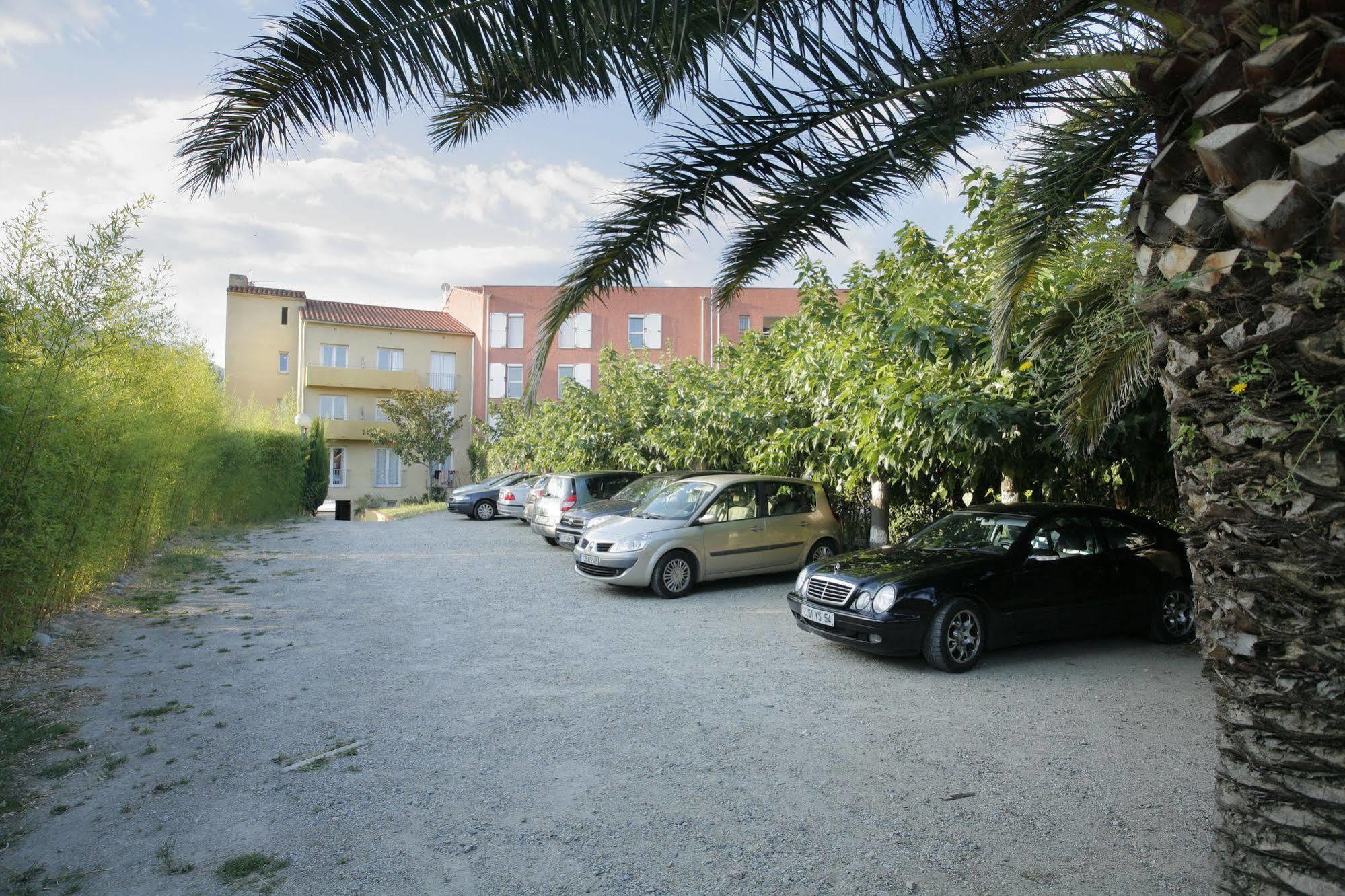 Hotel The Originals Perpignan Sud Le Grillon D'Or Le Boulou Exterior photo