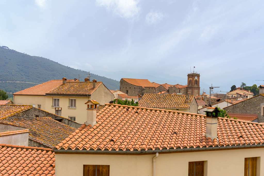 Hotel The Originals Perpignan Sud Le Grillon D'Or Le Boulou Exterior photo