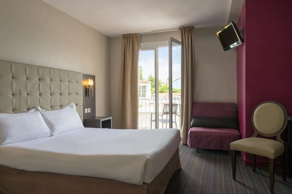 Hotel The Originals Perpignan Sud Le Grillon D'Or Le Boulou Room photo